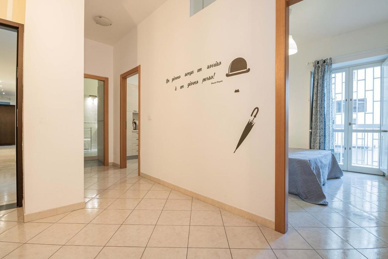 Nuovo Appartamento Beige Bari Exterior photo